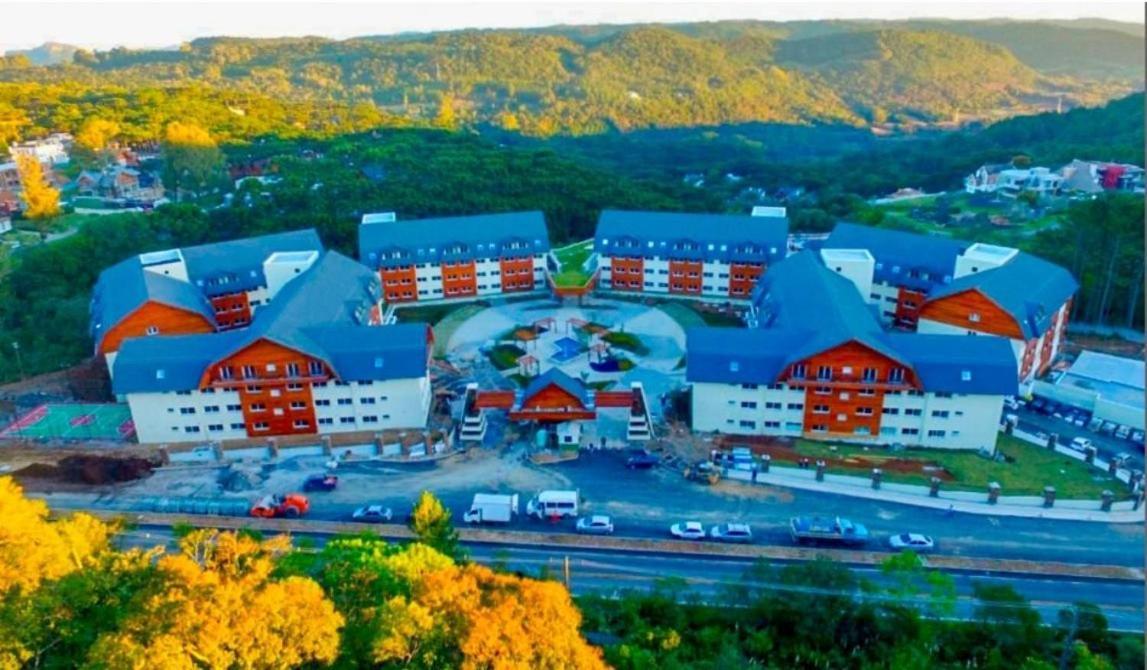 Quarto Familia Golden Gramado Resort Laghetto Luaran gambar